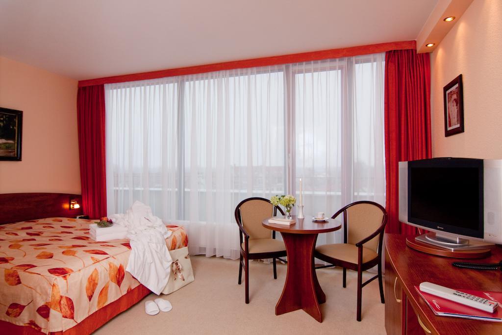 Hotel Balneolum Superior Quedlinburg Zimmer foto